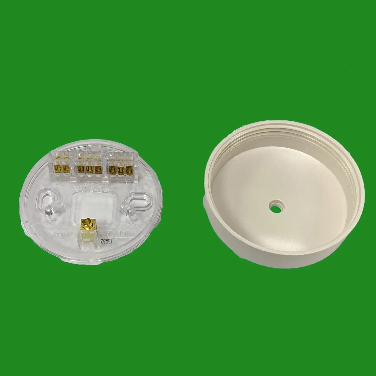 2x 3.5" White Plastic Ceiling Rose Light Fitting 3 Terminal and Earth 230V - image 4 | Free standard UK delivery included | Discount Quality Products