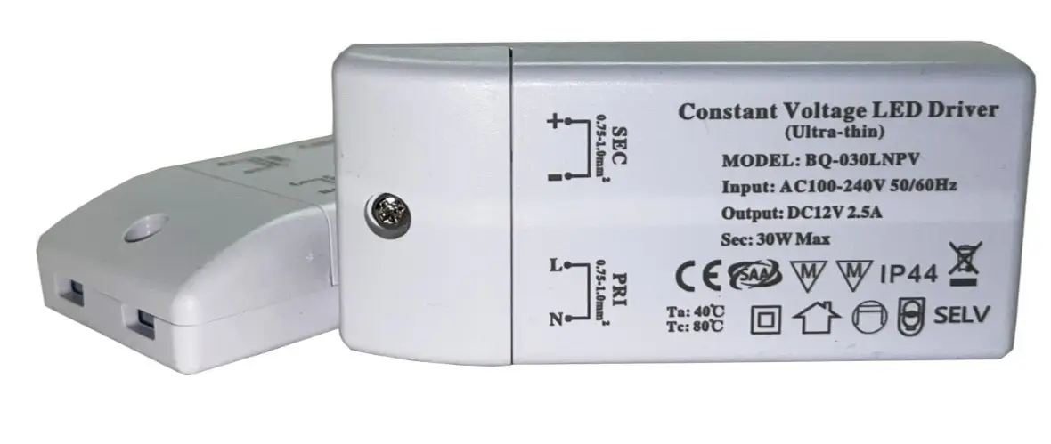 30W 12V, 2.5A 100-240V Transformer Constant Voltage LED Driver Power Supply MR16