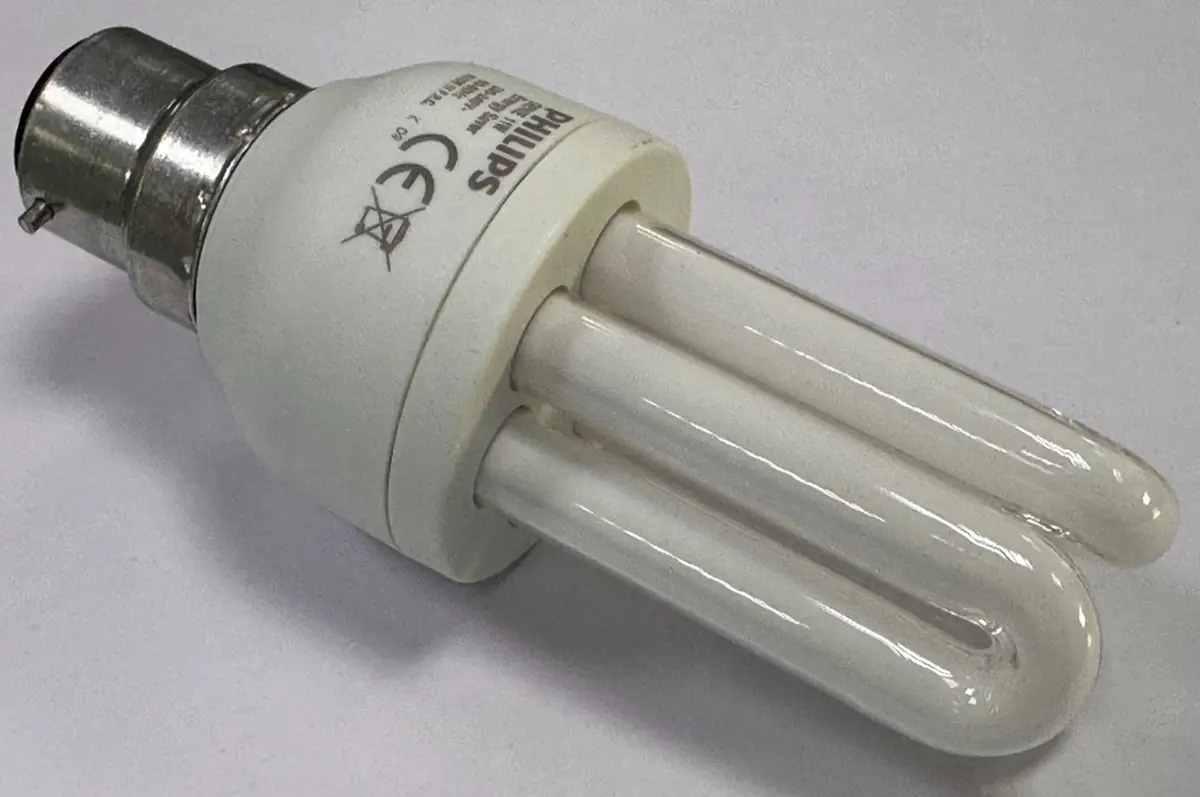 2x 11W (=60W) Philips Low Energy Power Saving CFL Stick Light Bulbs BC B22 Lamps - image 4 | Free standard UK delivery included | Discount Quality Products