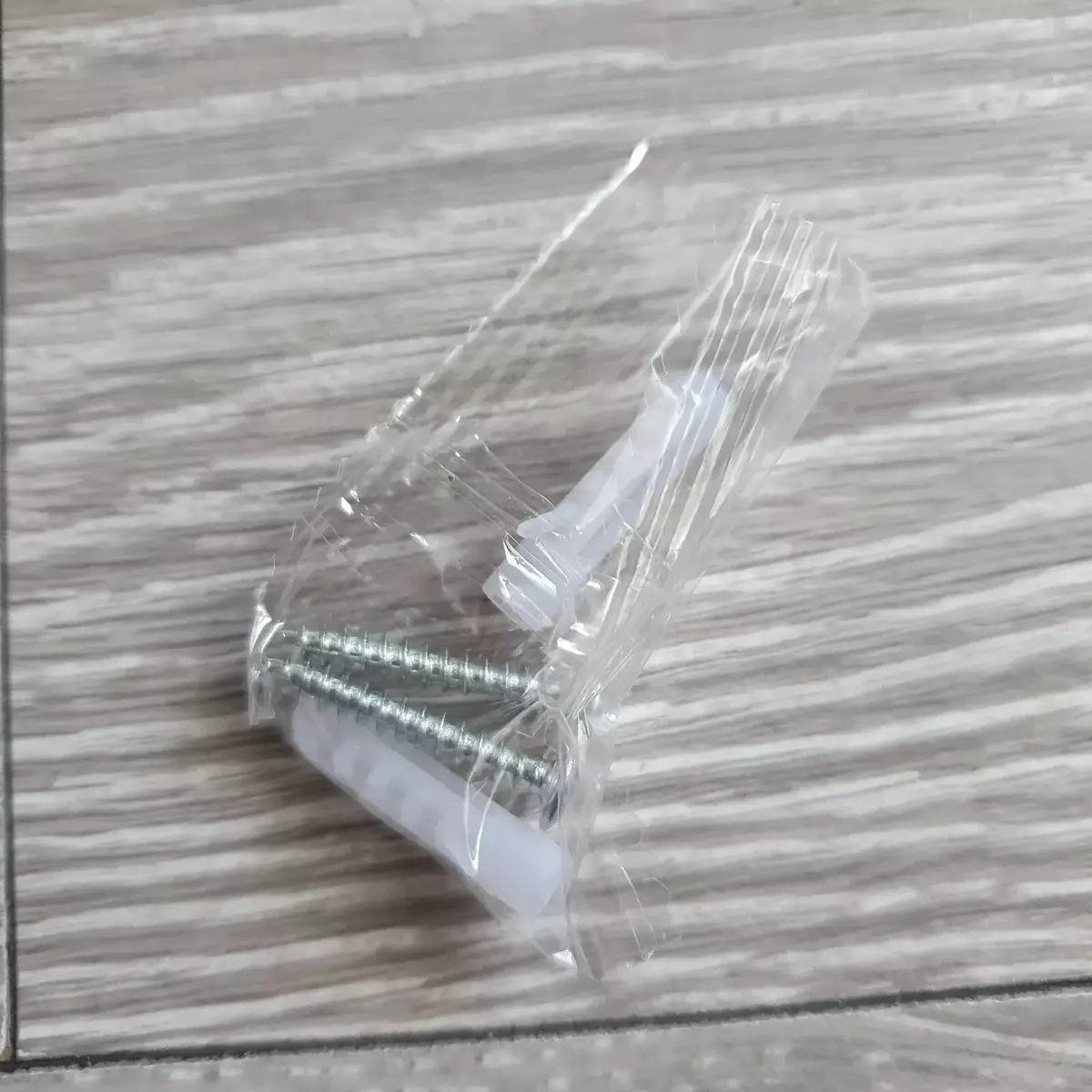 Metallic Adjustable 1 Metre Ceiling Light Flex Cable Pendant Holder ES E27 - image 7 | Free standard UK delivery included | Discount Quality Products
