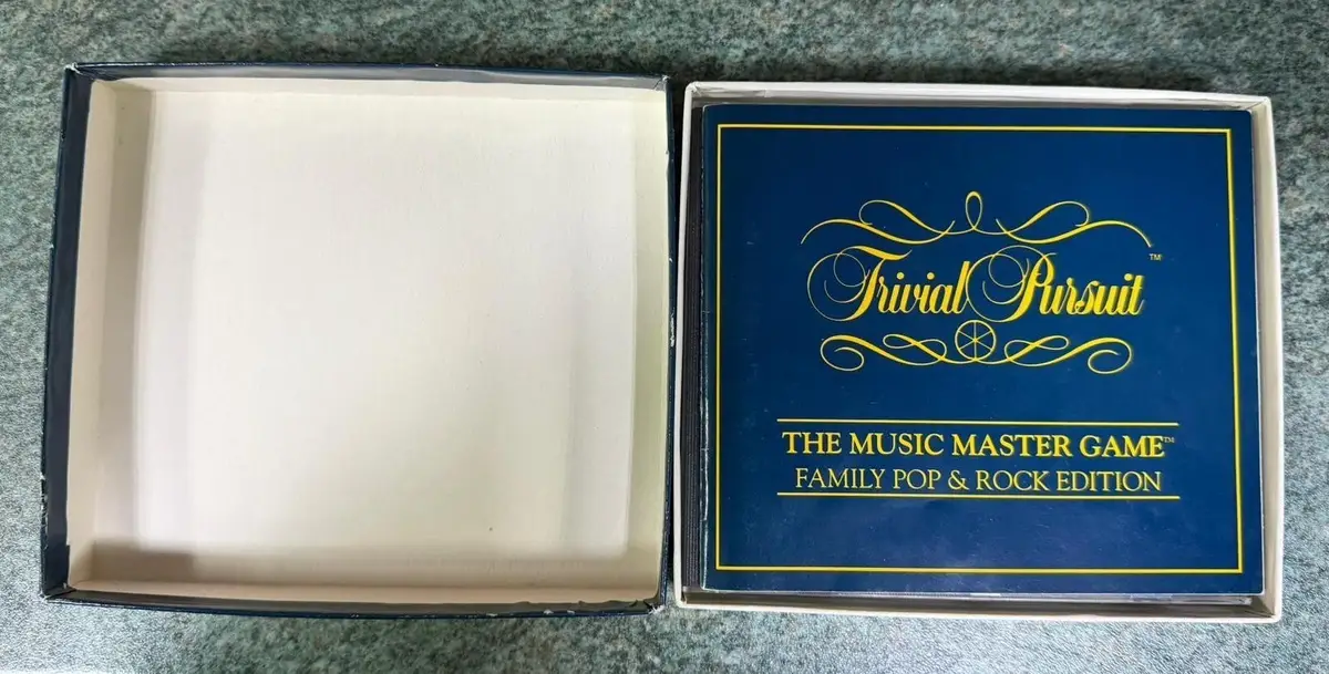 Trivial Pursuit, Music Master Game, Family Pop & Rock Edition, CD Ver. '50s-'90s - image 4 | Free standard UK delivery included | Discount Quality Products