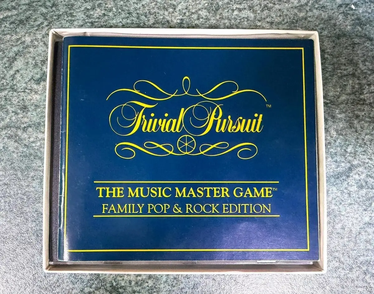 Trivial Pursuit, Music Master Game, Family Pop & Rock Edition, CD Ver. '50s-'90s - image 5 | Free standard UK delivery included | Discount Quality Products