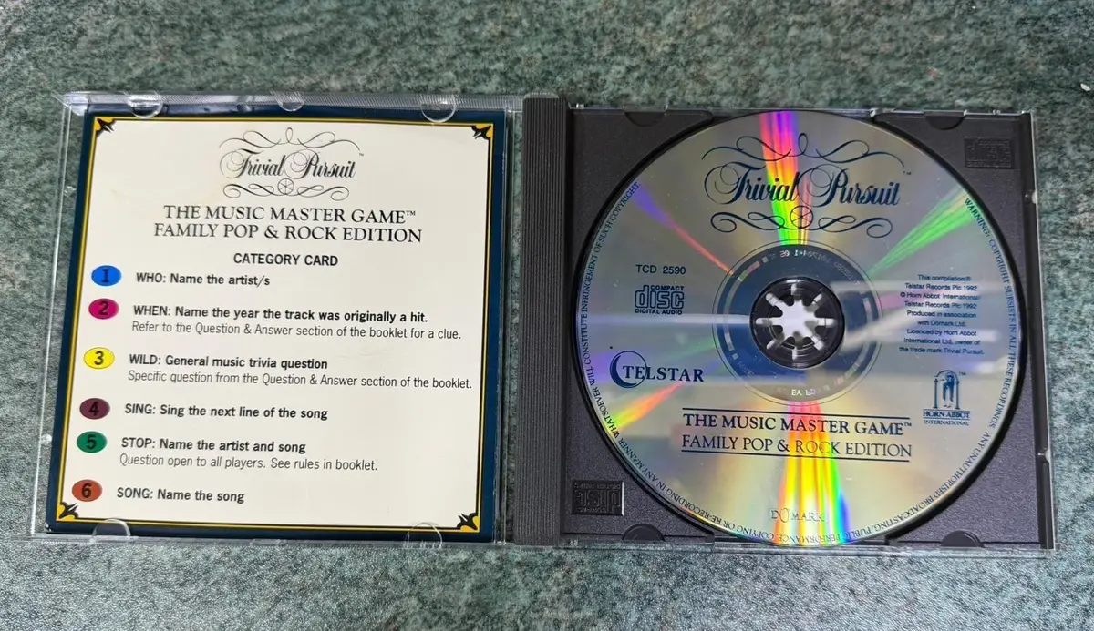 Trivial Pursuit, Music Master Game, Family Pop & Rock Edition, CD Ver. '50s-'90s - image 9 | Free standard UK delivery included | Discount Quality Products