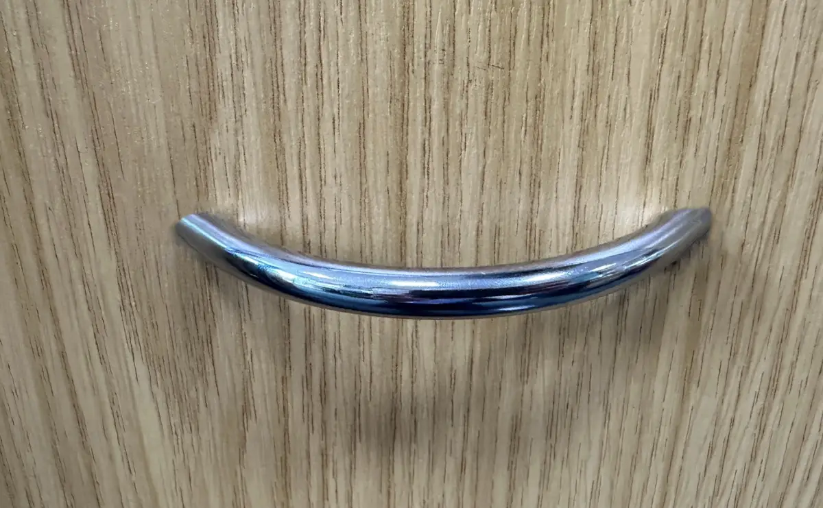 2x 96mm Clifton Polished Chrome Bow Handle Wardrobe Cupboard Cabinet Drawer Door