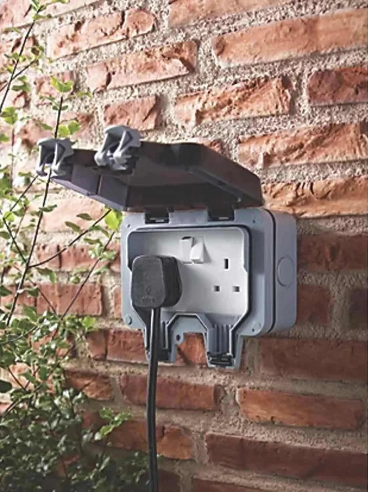 1x 2 Gang UK Mains Switched Outdoor Sealed Weatherproof Double Socket, IP66, 13A - image 6 | Free standard UK delivery included | Discount Quality Products