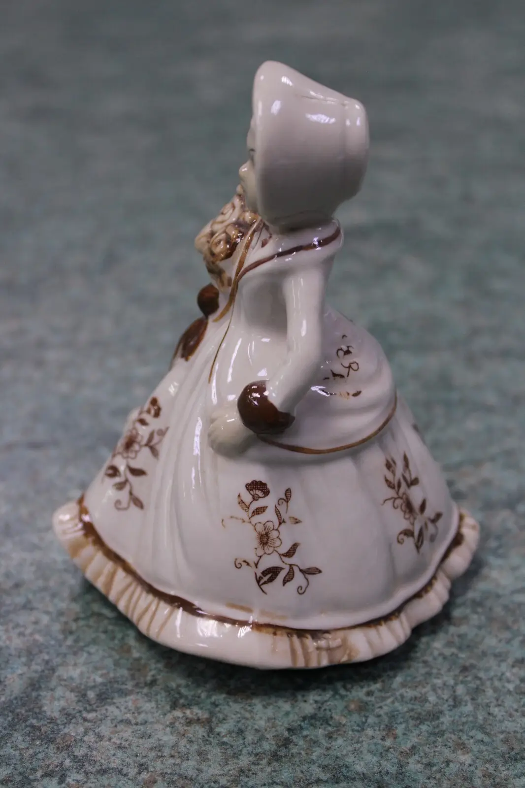 1x Small 5" Inch Victorian Style Lady with Flower Bouquet Ceramic Doll Ornament - image 3 | Free standard UK delivery included | Discount Quality Products