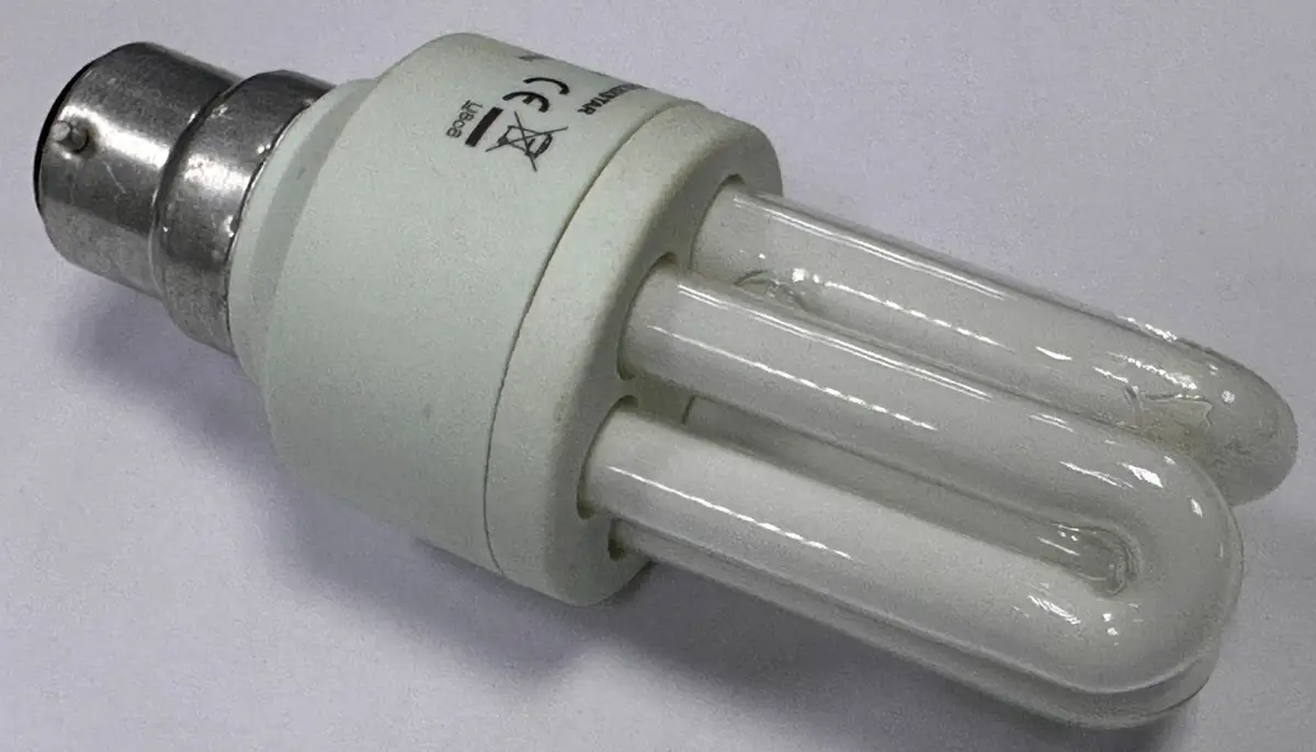 1x 8W (=40W) OSRAM Low Energy Power Saving CFL Stick Light Bulbs BC B22 Lamps - image 3 | Free standard UK delivery included | Discount Quality Products