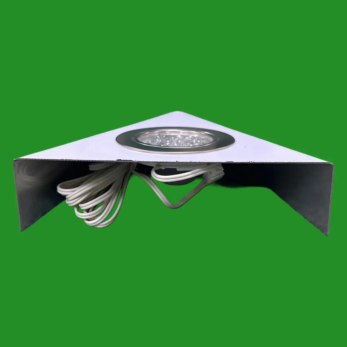 SENSIO LED Triangle Spotlight 24V Under Cabinet Kitchen 5000K Cool White Light - image 4 | Free standard UK delivery included | Discount Quality Products