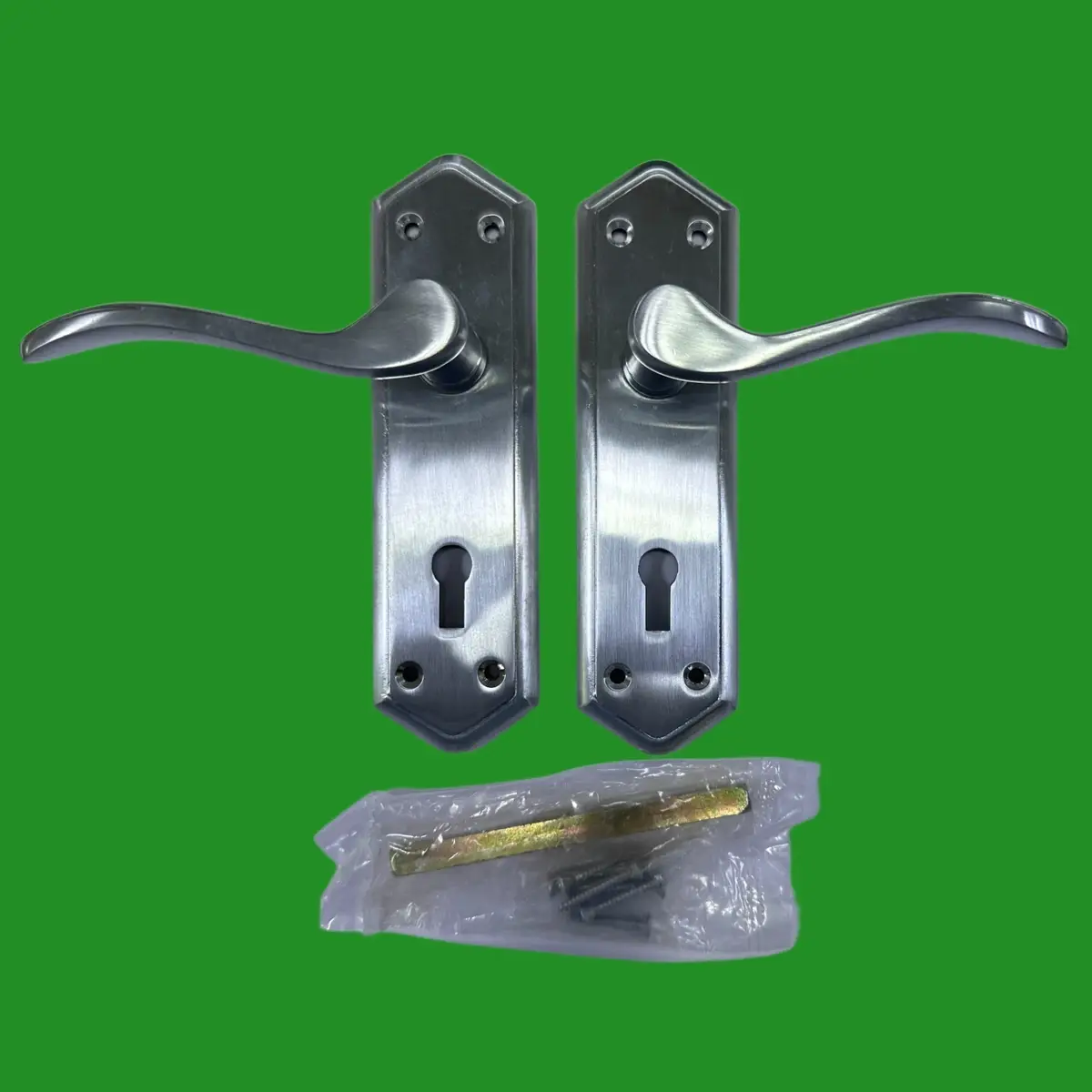 1 Pair Frelan Paris Suite Lever Latch Door Handle on Lock Plate Set Satin Chrome - image 3 | Free standard UK delivery included | Discount Quality Products