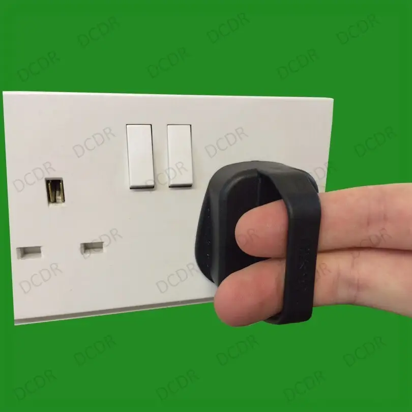 4x Black 13A UK 3 Pin Mains Easy Pull Remove Plug Grip Handle Elderly Disability - image 2 | Free standard UK delivery included | Discount Quality Products