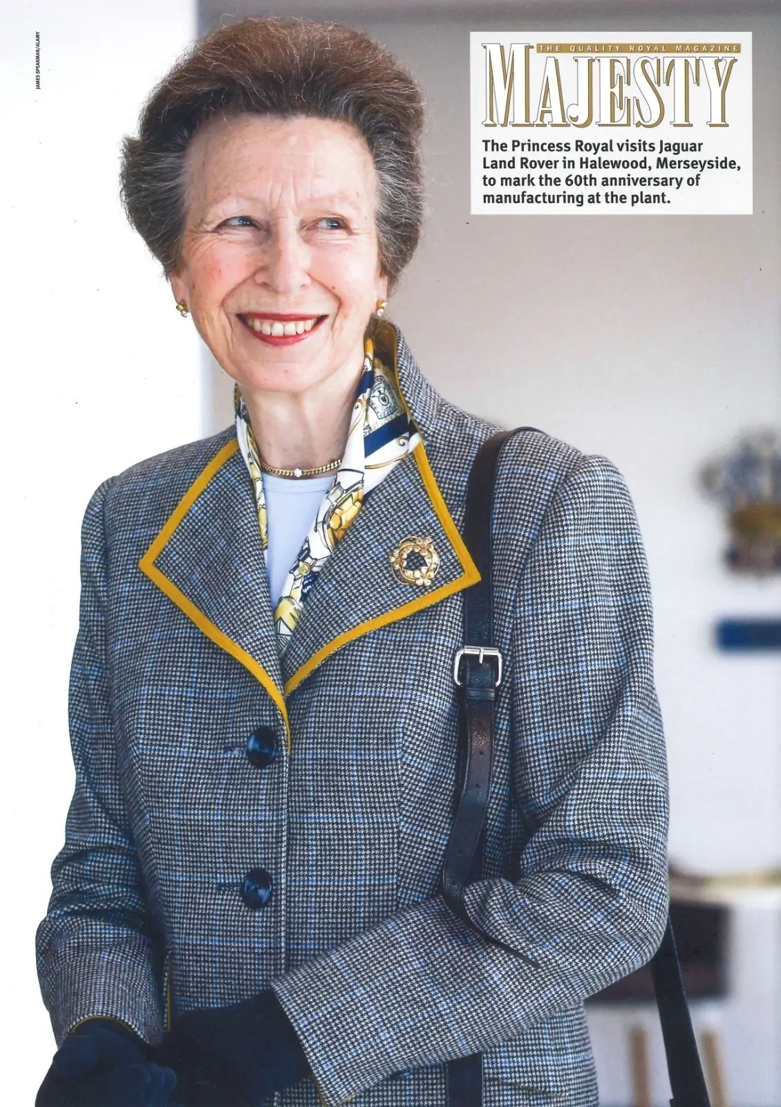 Majesty Magazine: Prince William, Queen Elizabeth II, King Charles, Dec 2023 - image 4 | Free standard UK delivery included | Discount Quality Products