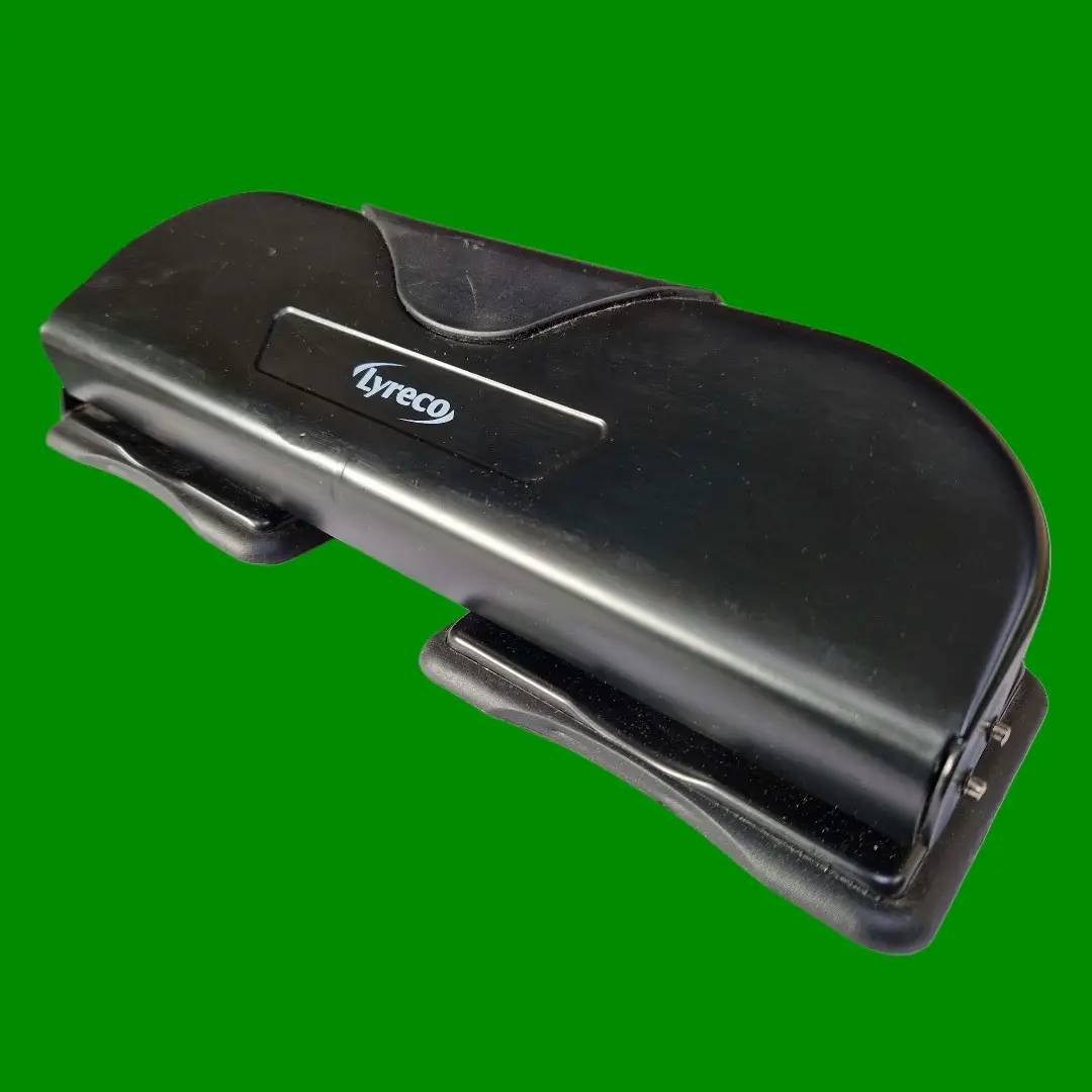 4-Hole A4 Paper Punch, for 4 Ring Binders, Lyreco Heavy Duty Office Hole Puncher