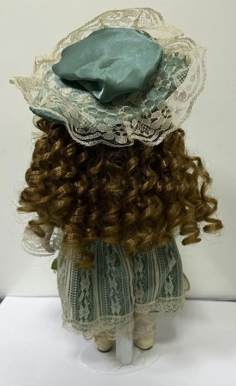 Vintage Leonardo Collectors Porcelain Doll Imogen with Stand 41cm (16") - image 6 | Free standard UK delivery included | Discount Quality Products