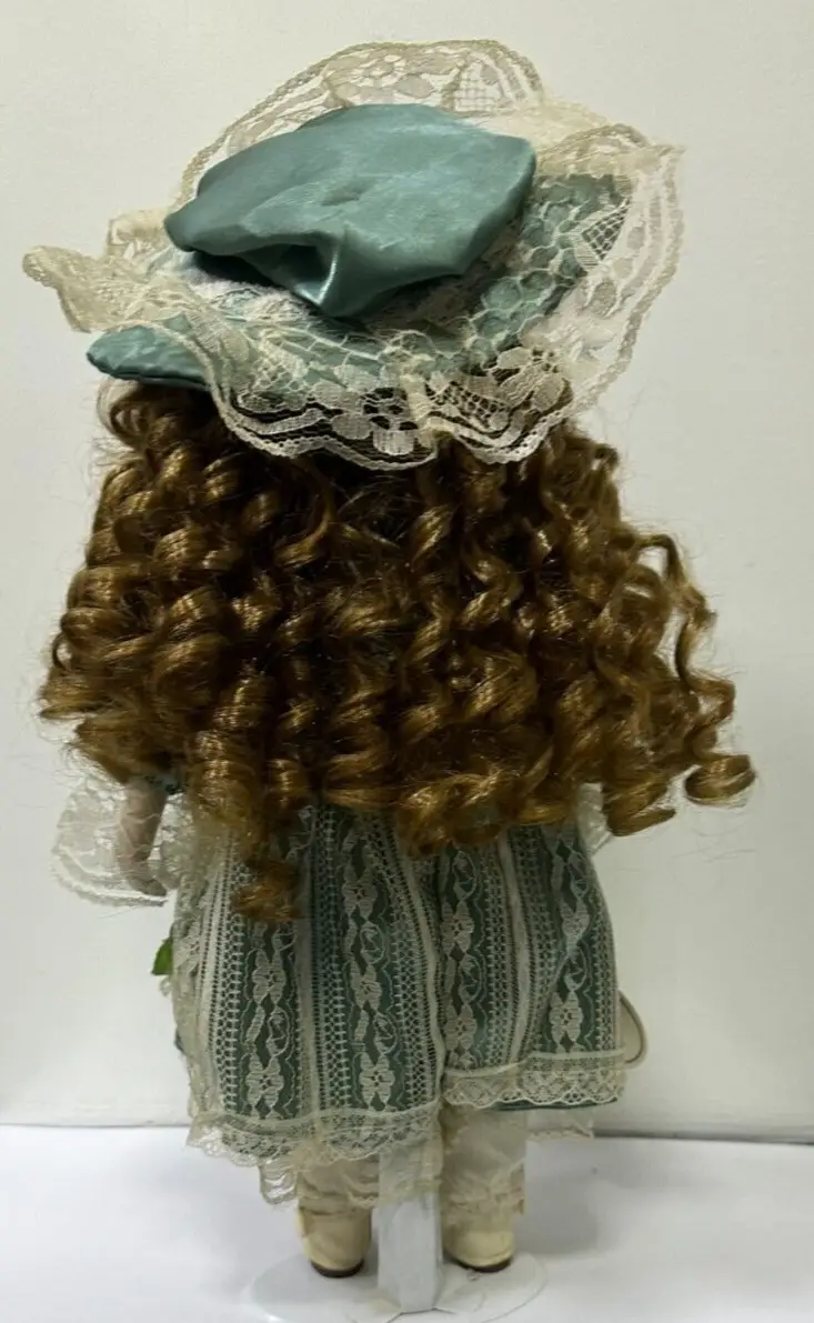 Vintage Leonardo Collectors Porcelain Doll Imogen with Stand 41cm (16") - image 7 | Free standard UK delivery included | Discount Quality Products