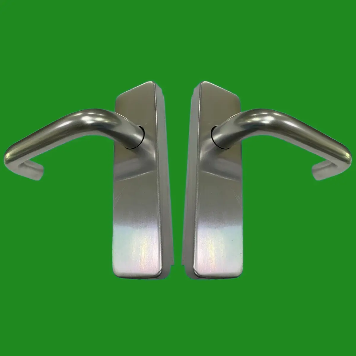 FRELAN Satin Aluminium Anodised Round Bar Lever Latch Door Handle Set & Spindle - image 4 | Free standard UK delivery included | Discount Quality Products