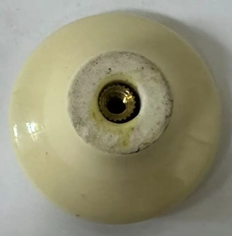 2x 32mm Cream Ceramic Round Kitchen Cabinet Cupboard Door Handles Drawer Knob - image 3 | Free standard UK delivery included | Discount Quality Products