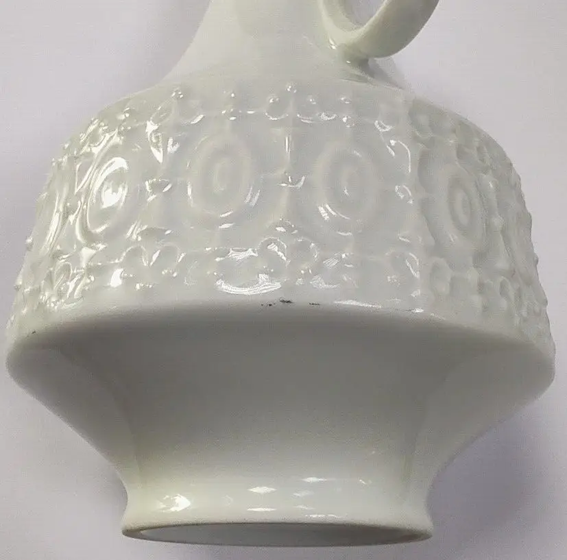White Glossy Porcelain China Vase 579/1, Home Deco Interior Design Vintage Retro - image 4 | Free standard UK delivery included | Discount Quality Products