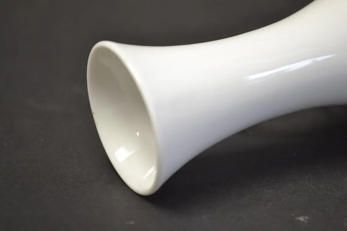 White Glossy Porcelain China Vase 579/1, Home Deco Interior Design Vintage Retro - image 5 | Free standard UK delivery included | Discount Quality Products