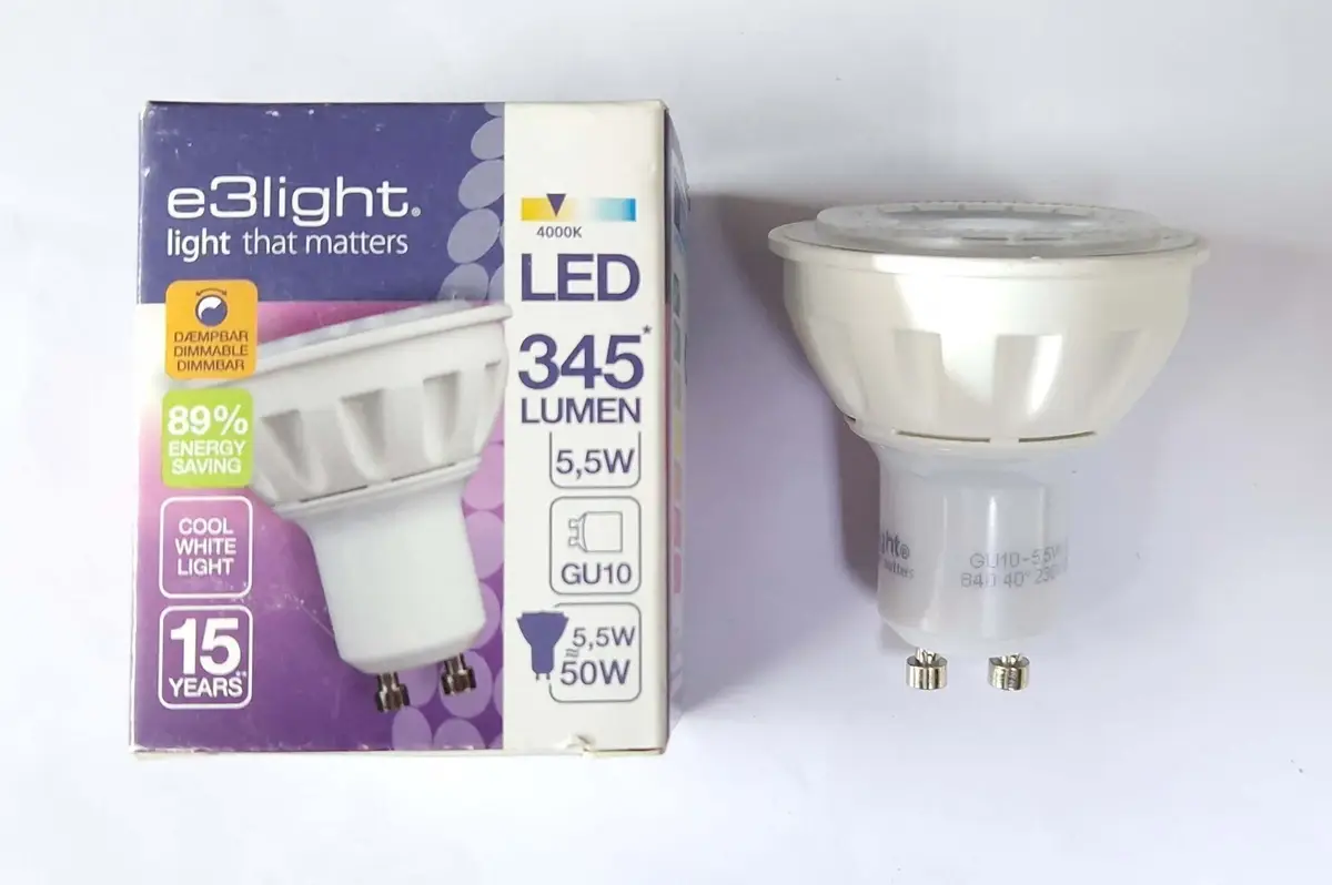 1x 5.5W (=50W) Dimmable LED GU10 2-Pin 4000K Cool Reflector Spot Light Bulb Lamp