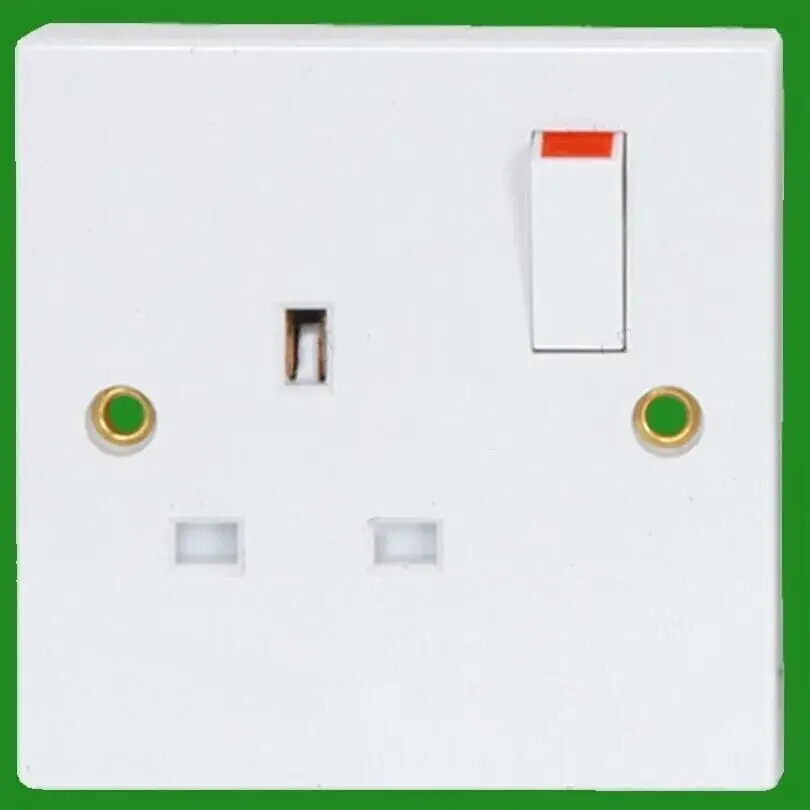 8x 1 Gang, White Switched 13A Single Mains UK 3 pin Wall Power Socket Outlet