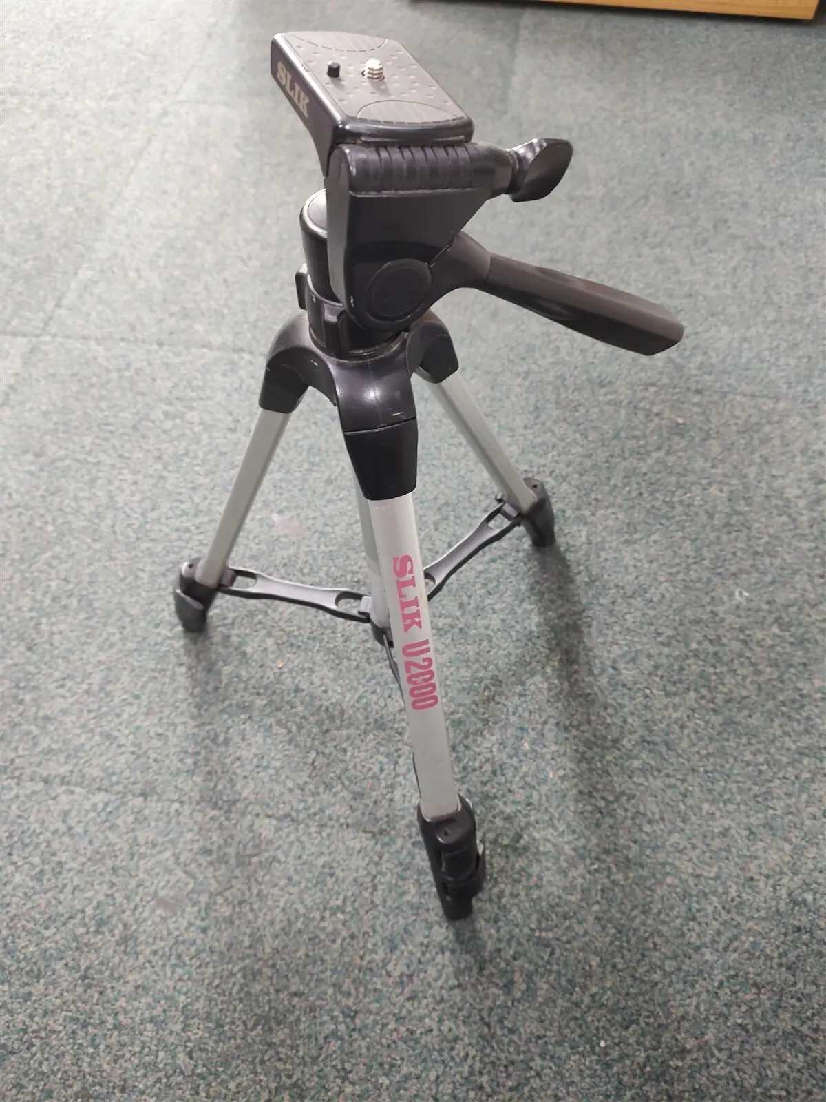 4 Stage Aluminium Tripod Adjustable Foldable Stand, Photography, Camera, Video - image 3 | Free standard UK delivery included | Discount Quality Products