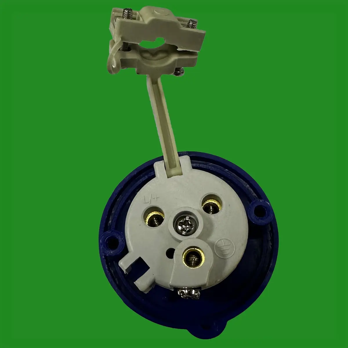 16A 3 Pin Blue 240V Industrial IP44 Heavy Duty Caravan Motorhome Power Plug - image 6 | Free standard UK delivery included | Discount Quality Products