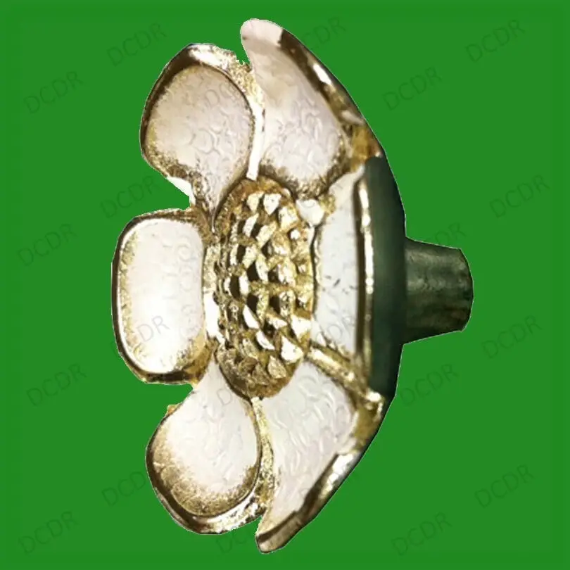 2x 37mm Flower Shaped, Brass Effect Cabinet Kitchen Cupboard, Drawer, Door Knobs