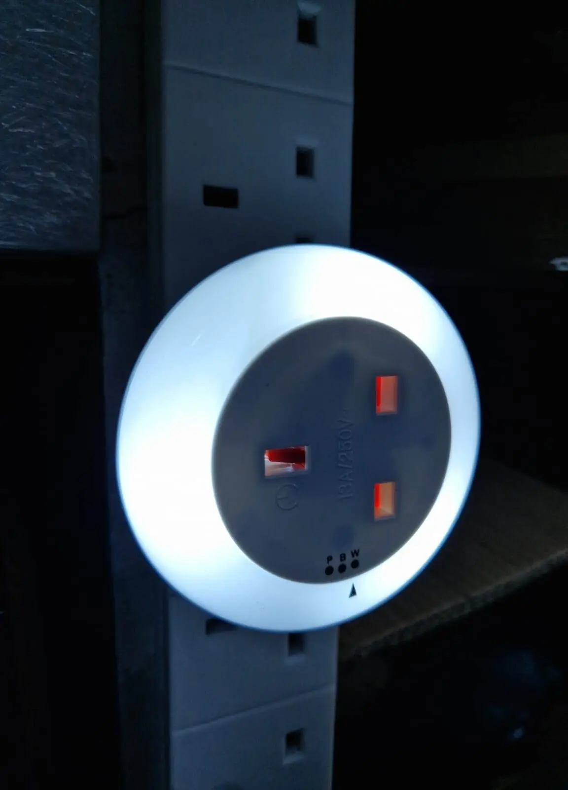 1x LED Multi Colour Night Light with UK Plug Through Socket, Dusk & Dawn Sensor - image 2 | Free standard UK delivery included | Discount Quality Products
