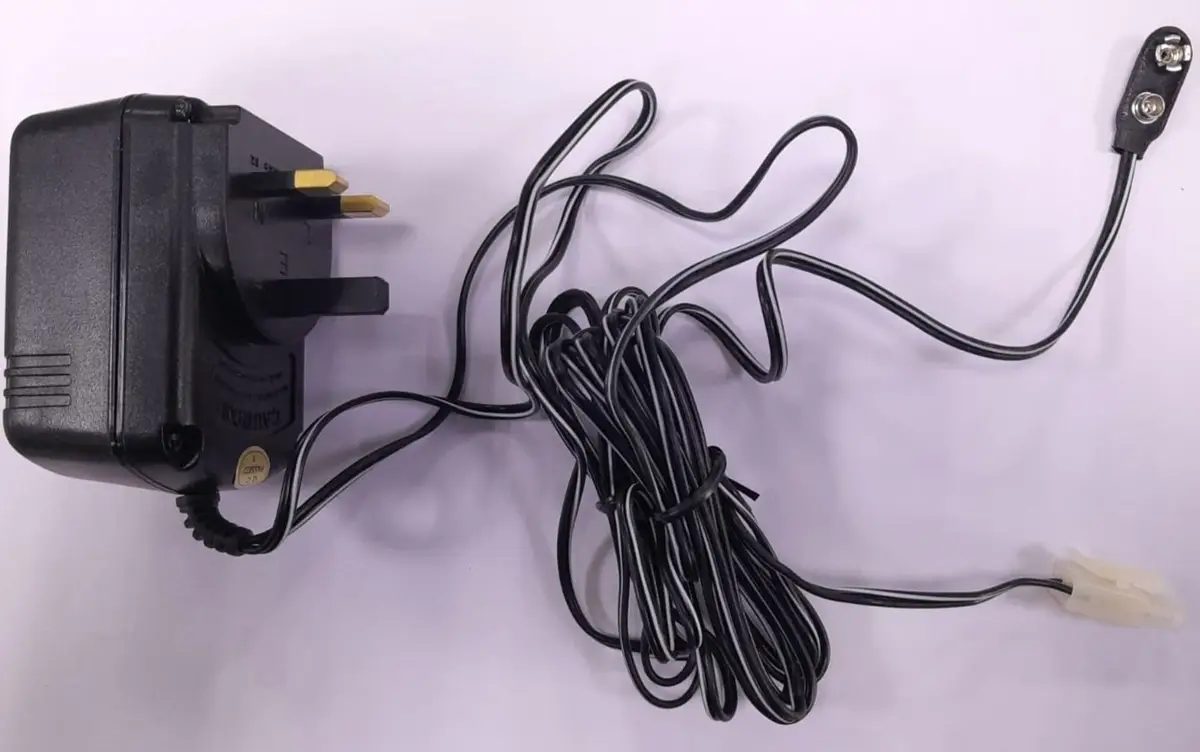 Double Output Battery Pack Charger Ni-Cd/Ni-MH, UK Plug MH3210HC