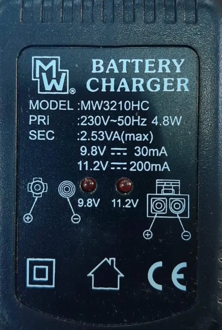 Double Output Battery Pack Charger Ni-Cd/Ni-MH, UK Plug MH3210HC - image 3 | Free standard UK delivery included | Discount Quality Products