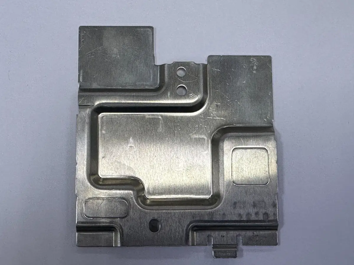 Sony 43" TV KDL-43WG663 Motherboard Metal Cover Circuit Board 4-724-326- 10764T1 - image 3 | Free standard UK delivery included | Discount Quality Products