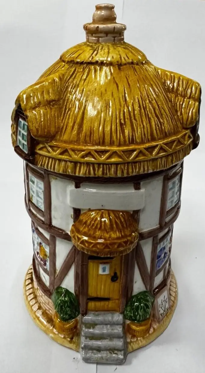 The Leonardo Collection Vintage Cottage Round House, Biscuit, Cookie, Sugar Jar - image 4 | Free standard UK delivery included | Discount Quality Products