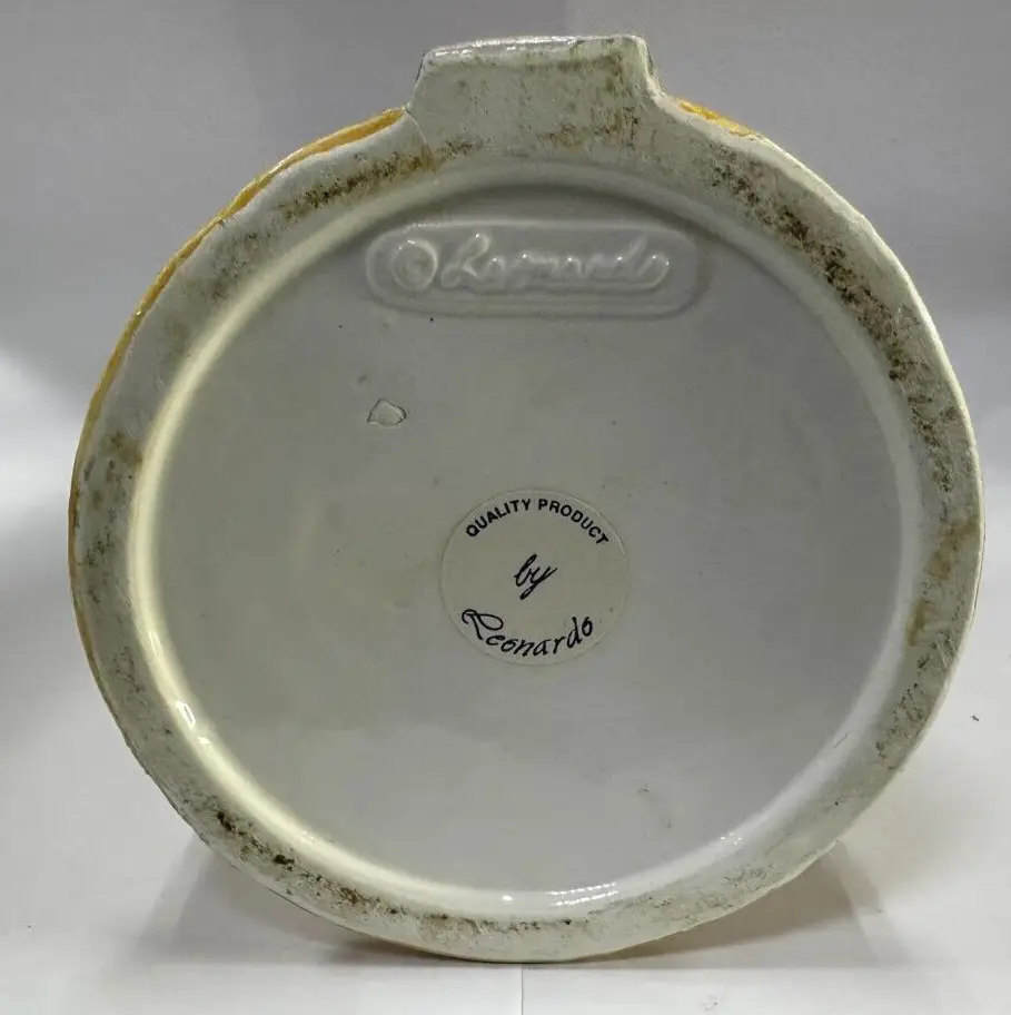 The Leonardo Collection Vintage Cottage Round House, Biscuit, Cookie, Sugar Jar - image 10 | Free standard UK delivery included | Discount Quality Products