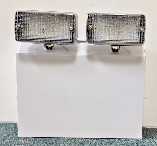 IP20 Emergency Twin Spot Light 2x 3W 60 LED 3Hrs Battery Self Contained Fitting