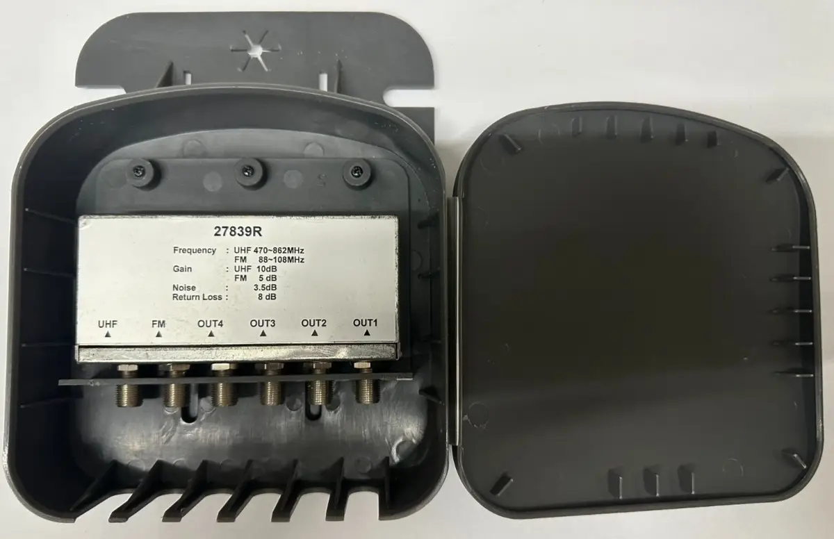 SLx4MF 4 Way Masthead Signal Gain Amplifier UHF Digital TV FM Booster 47-862MHz