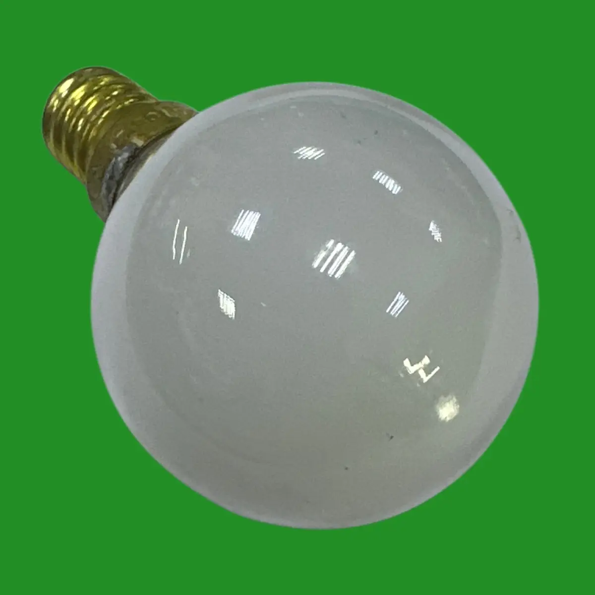 Joblot 8x 25W-40W Dimmable Incandescent Pearl Round Golf Light Bulb SES E14 Used - image 2 | Free standard UK delivery included | Discount Quality Products