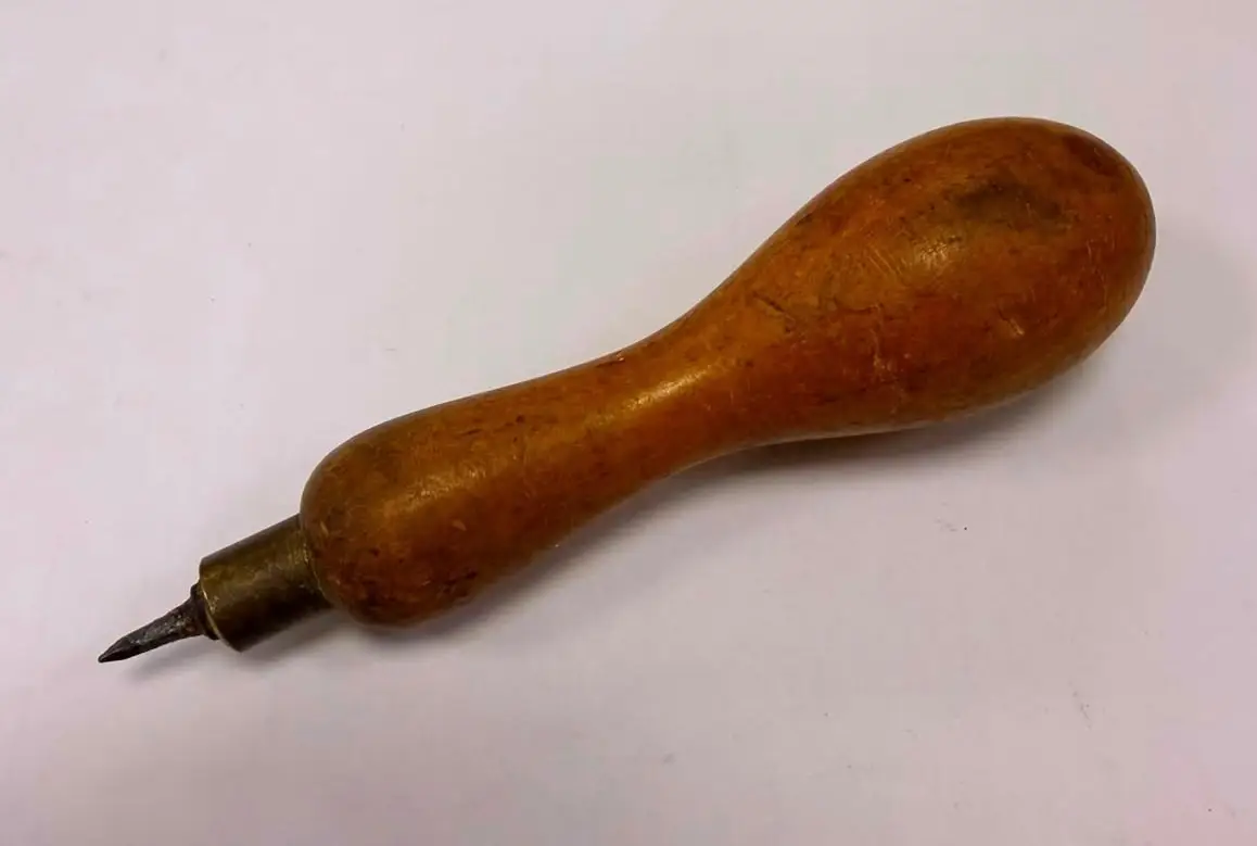 Vintage, Scratch Awl Hardwood Handle, Heavy Duty, Leatherworking, Hole Making