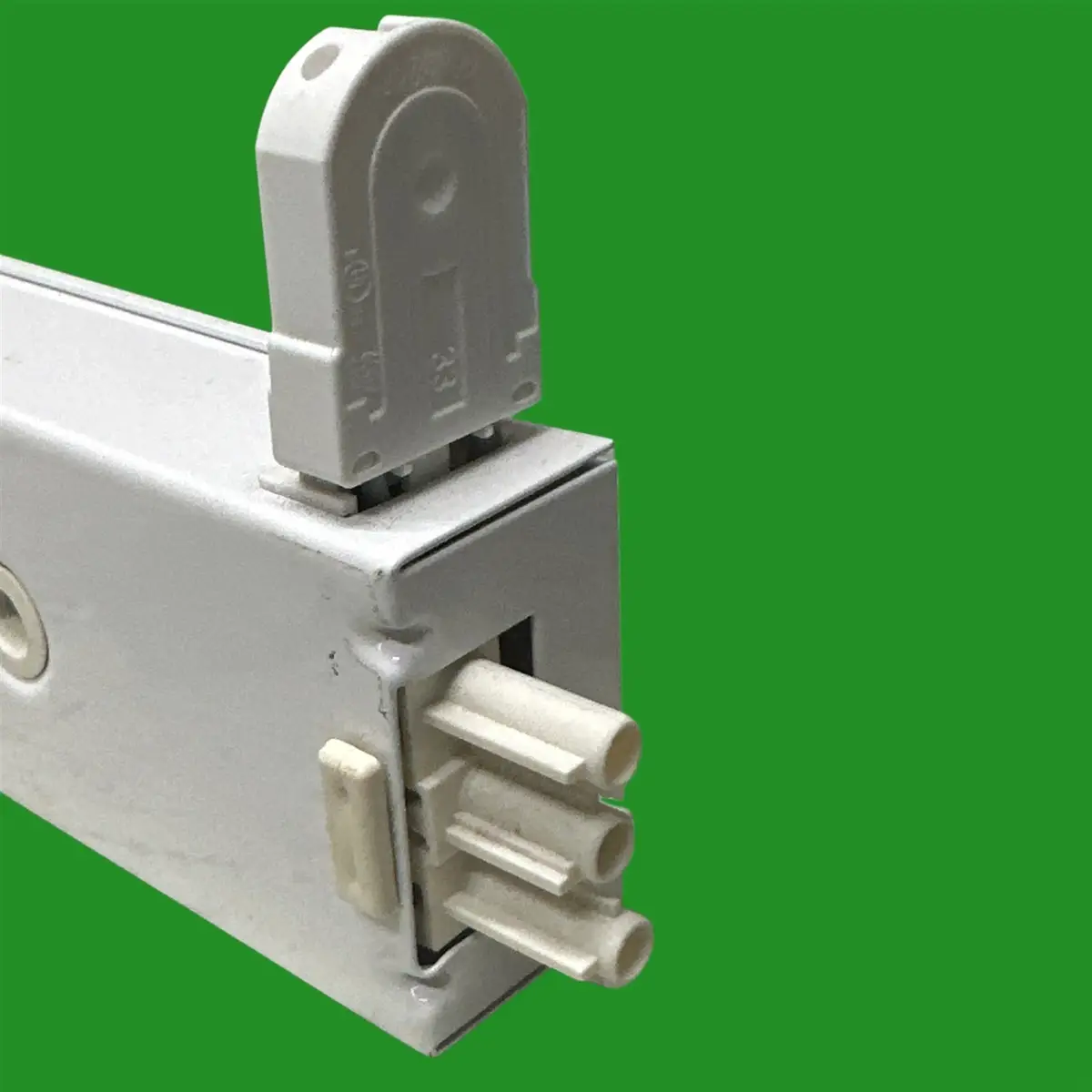 Hera 30W T8 910mm 3ft Fluorescent Tube Batten Holder Light Fitting, FD44 connect - image 4 | Free standard UK delivery included | Discount Quality Products