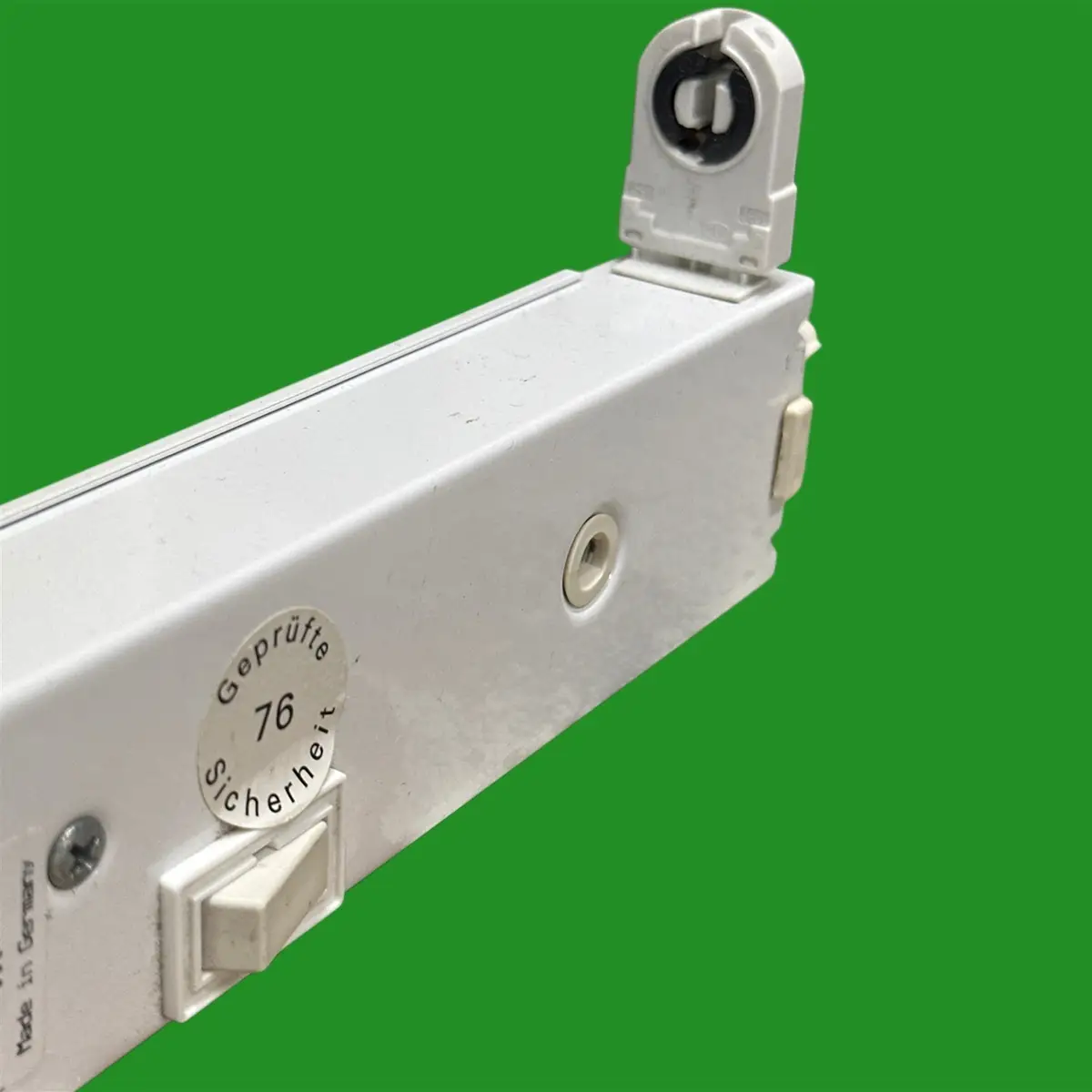 Hera 30W T8 910mm 3ft Fluorescent Tube Batten Holder Light Fitting, FD44 connect - image 7 | Free standard UK delivery included | Discount Quality Products