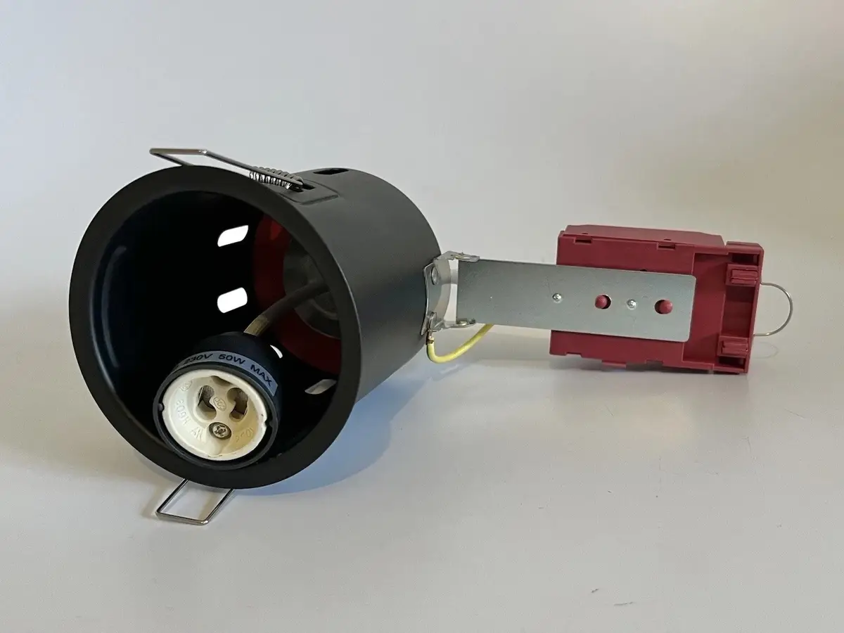 Knightsbridge GU10 Fire Rated Evolve Tilt IC Downlight Can, LED Halogen Lamp - image 2 | Free standard UK delivery included | Discount Quality Products