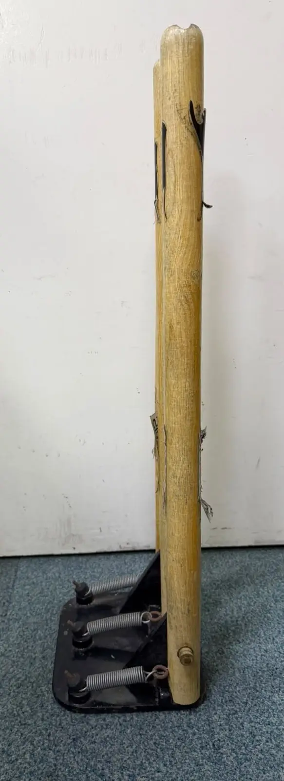Slazenger Spring Return Cricket Stumps Wooden Wicket Heavy Metal Base Training - image 4 | Free standard UK delivery included | Discount Quality Products