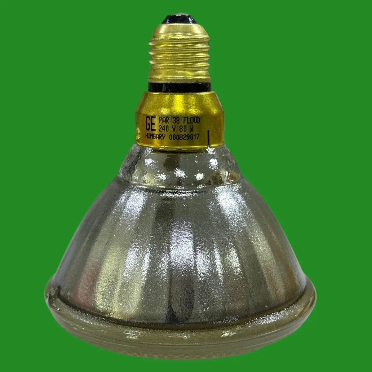 80W (=100W) GE Par38 Reflector Dimmable Flood Light Bulbs ES E27 Security Lamps - image 4 | Free standard UK delivery included | Discount Quality Products